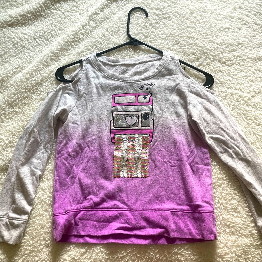 girl’s sweater- justice